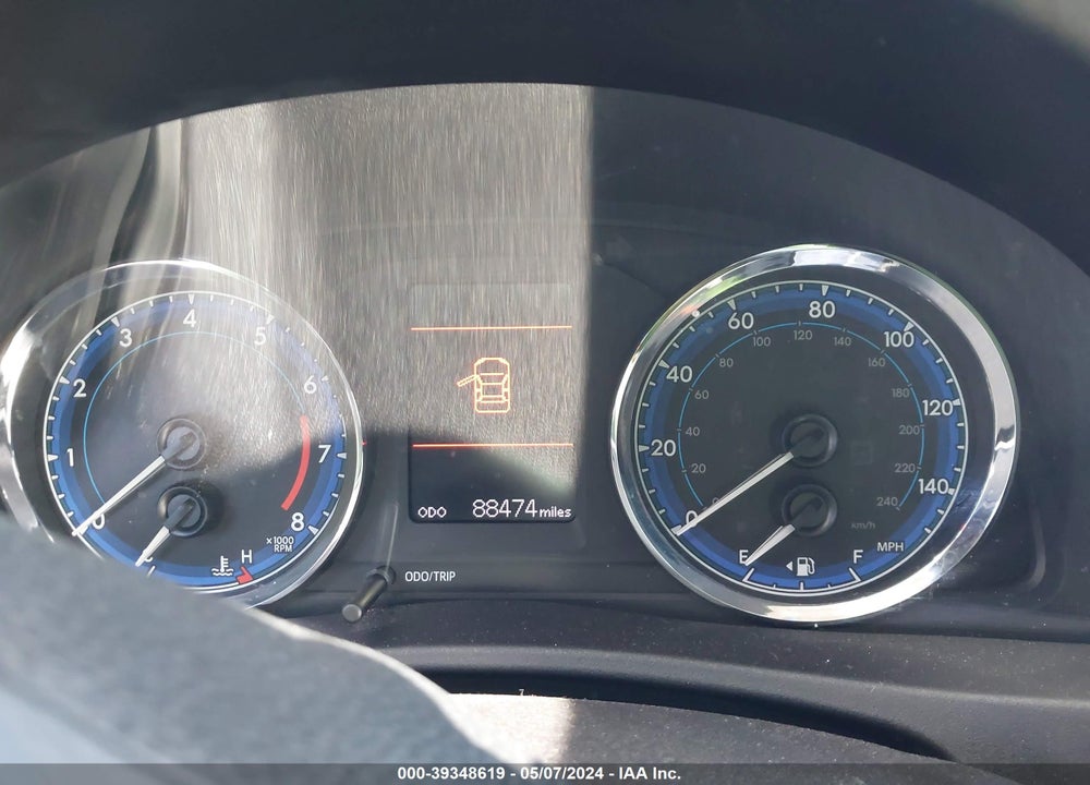2019 TOYOTA COROLLA VIN: 2T1BURHE3KC233820