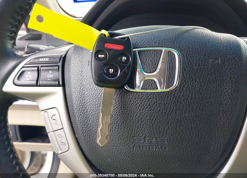 2011 HONDA ACCORD 3.5 EX-L VIN: 1HGCS2B85BA004937