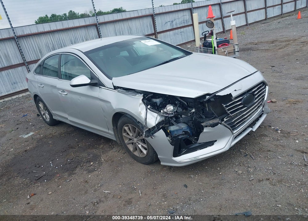 2018 HYUNDAI SONATA SE VIN: 5NPE24AF8JH670586