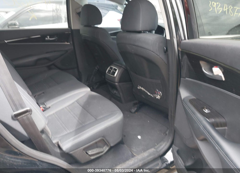 2019 KIA SORENTO 2.4L L VIN: 5XYPG4A36KG458620