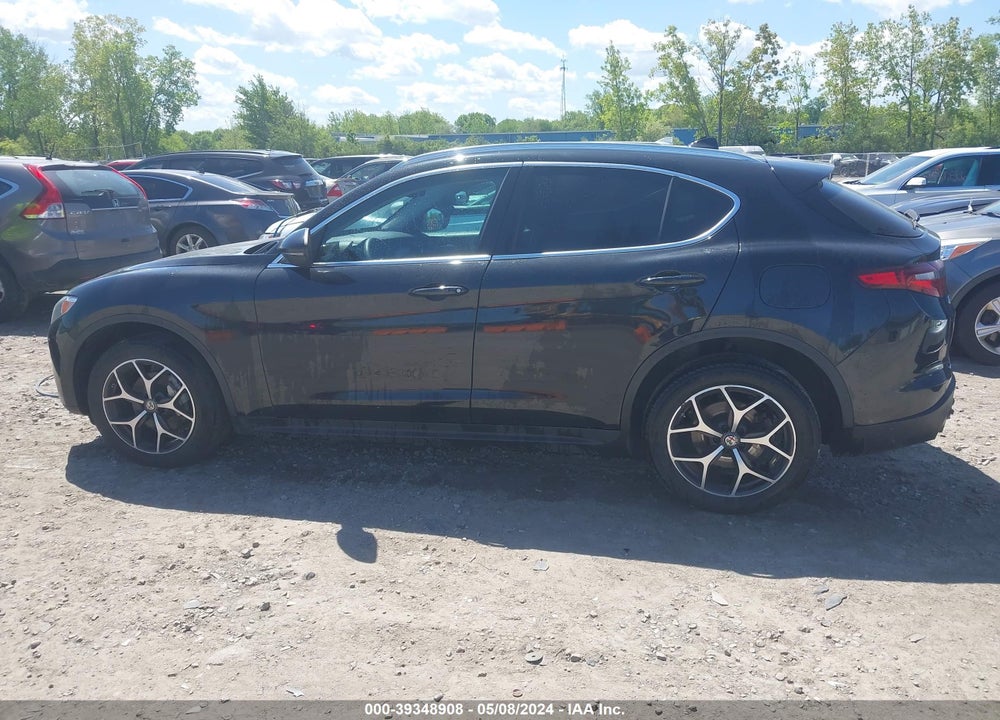 2018 ALFA ROMEO STELVIO TI AWD VIN: ZASFAKBN7J7C19842