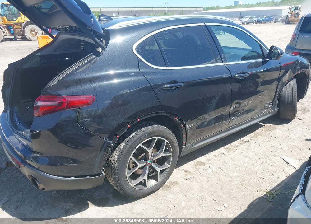 2018 ALFA ROMEO STELVIO TI AWD VIN: ZASFAKBN7J7C19842