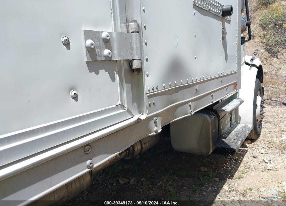 2015 FREIGHTLINER M2 106 MEDIUM DUTY VIN: 3ALACWDT9FDGP7462