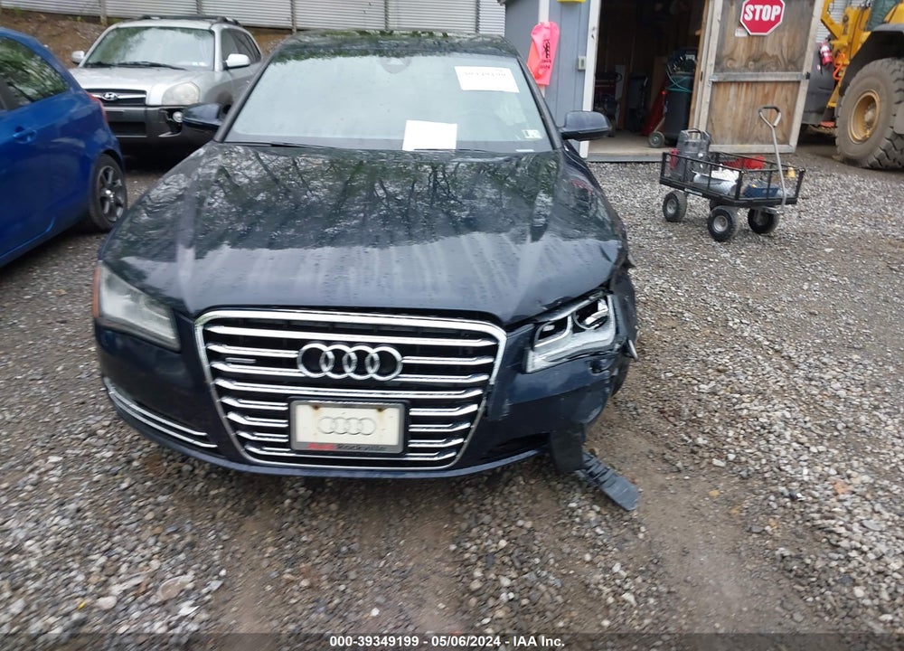 2014 AUDI A8 3.0T VIN: WAUAGAFD8EN004532