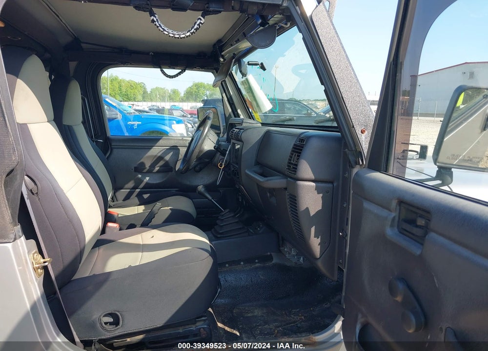2000 JEEP WRANGLER SE VIN: 1J4FA29P2YP753271
