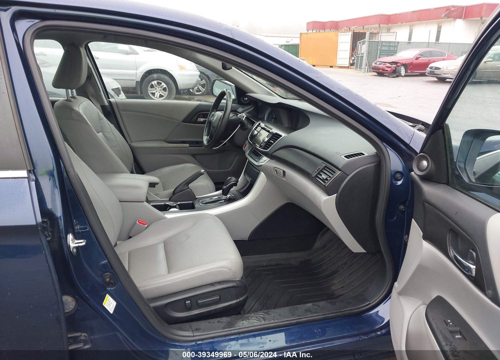 2015 HONDA ACCORD EX-L VIN: 1HGCR2F81FA163336
