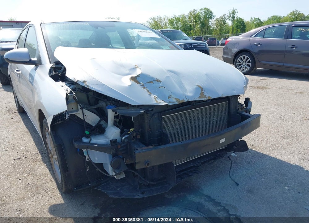 2019 HYUNDAI ELANTRA SEL VIN: KMHD84LF4KU743771