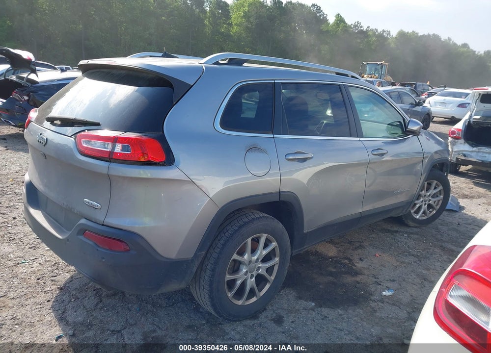 2017 JEEP CHEROKEE LATITUDE FWD VIN: 1C4PJLCS7HW507903