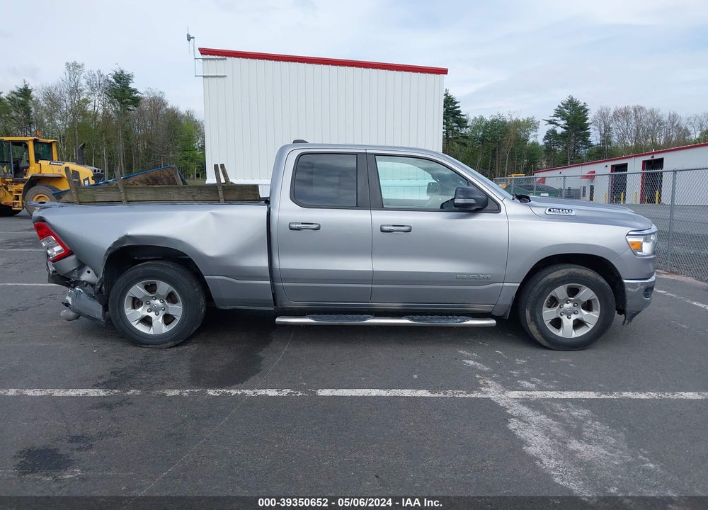 2019 RAM 1500 BIG HORN/LONE STAR QUAD CAB 4X4 6'4 BOX VIN: 1C6SRFBT4KN761572