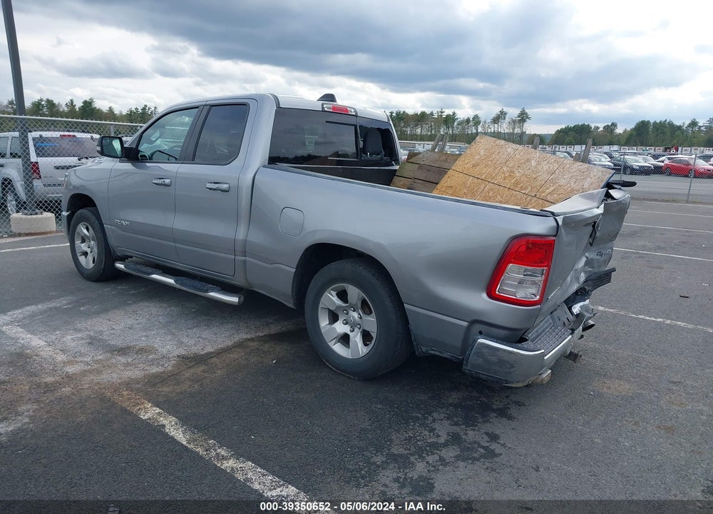 2019 RAM 1500 BIG HORN/LONE STAR QUAD CAB 4X4 6'4 BOX VIN: 1C6SRFBT4KN761572