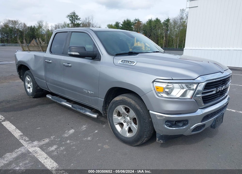 2019 RAM 1500 BIG HORN/LONE STAR QUAD CAB 4X4 6'4 BOX VIN: 1C6SRFBT4KN761572