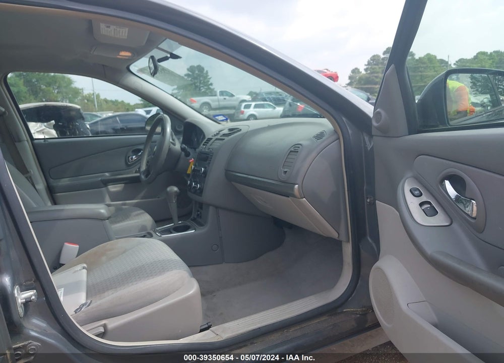 2008 CHEVROLET MALIBU CLASSIC LT VIN: 1G1ZT58N38F144669