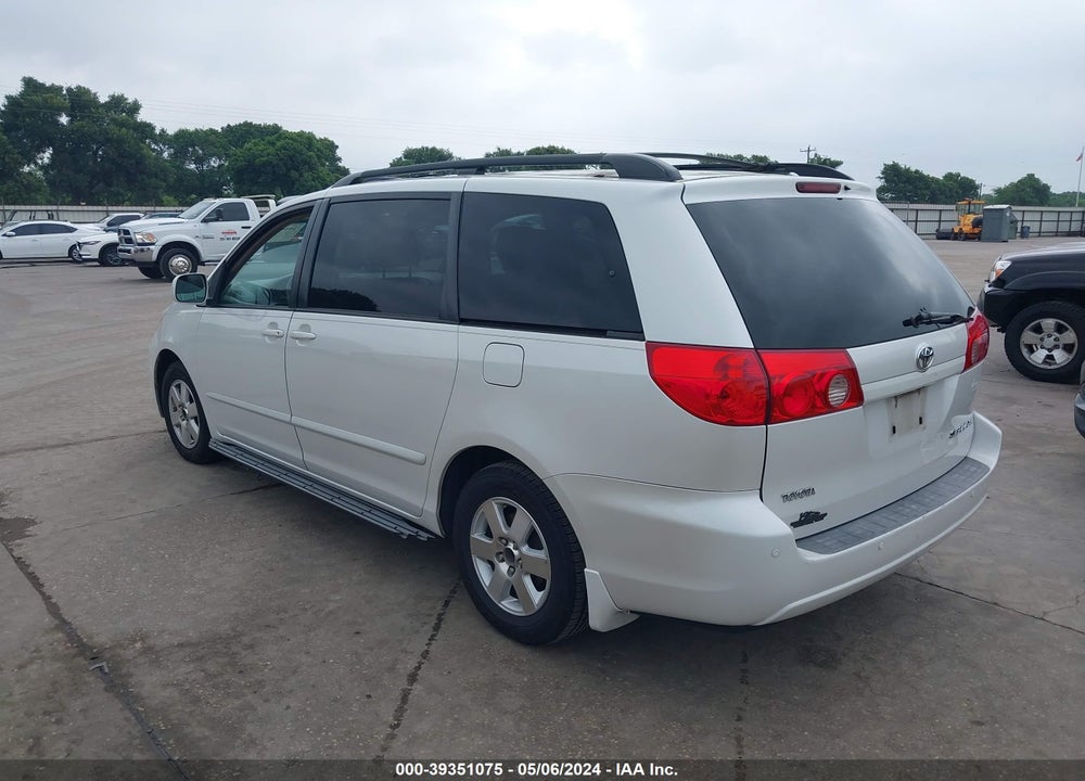 2007 TOYOTA SIENNA XLE VIN: 5TDZK22C77S089156