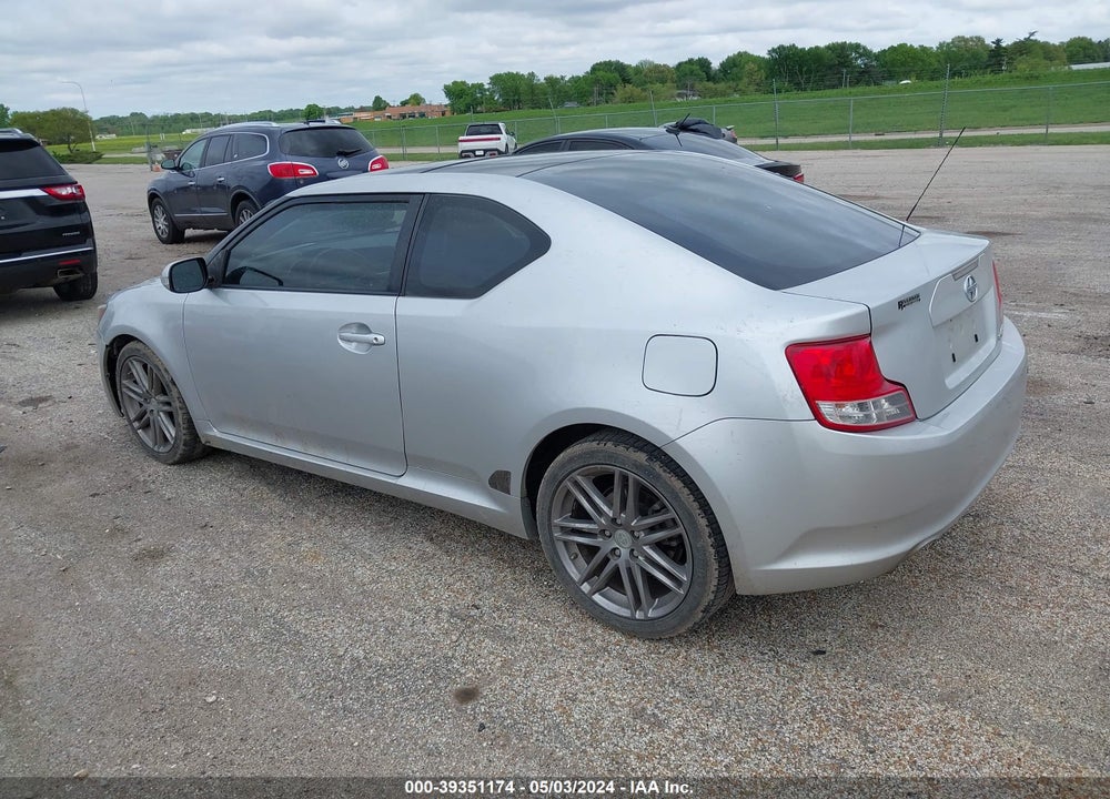 2011 SCION TC VIN: JTKJF5C72B3005574