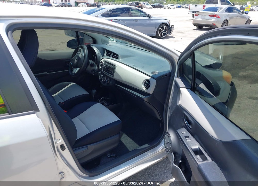2012 TOYOTA YARIS LE VIN: JTDKTUD37CD538543