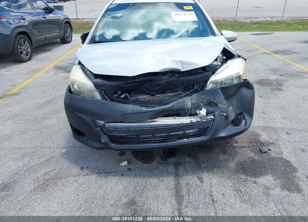 2012 TOYOTA YARIS LE VIN: JTDKTUD37CD538543