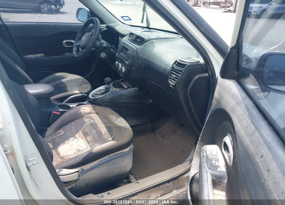 2014 KIA SOUL VIN: KNDJN2A26E7747294