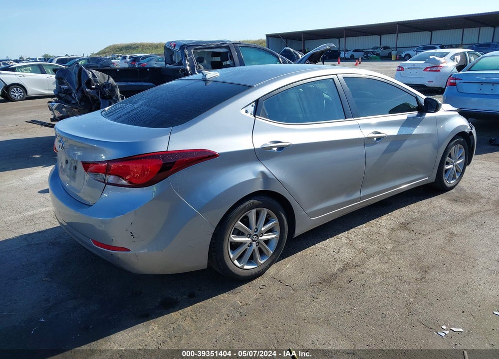 2016 HYUNDAI ELANTRA SE VIN: 5NPDH4AE1GH657222