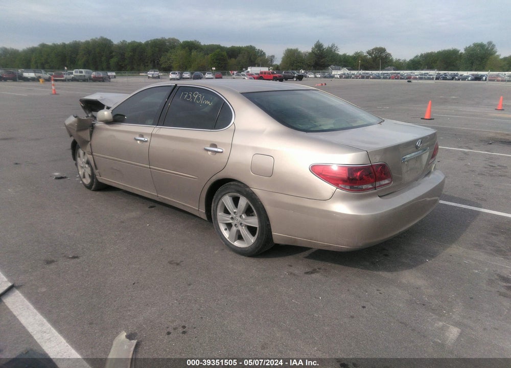 2005 LEXUS ES 330 VIN: JTHBA30G255140404