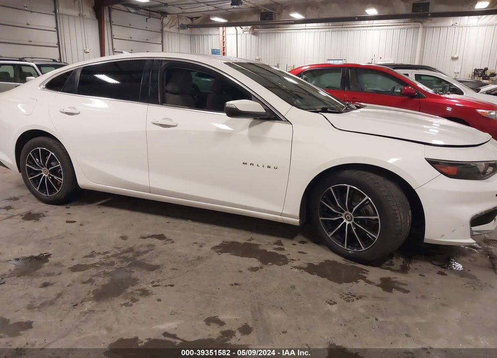2018 CHEVROLET MALIBU LT VIN: 1G1ZD5ST2JF222563