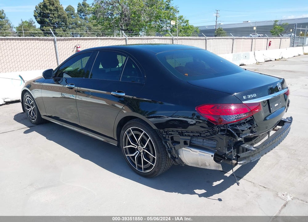2022 MERCEDES-BENZ E 350 VIN: W1KZF8DB9NB081582