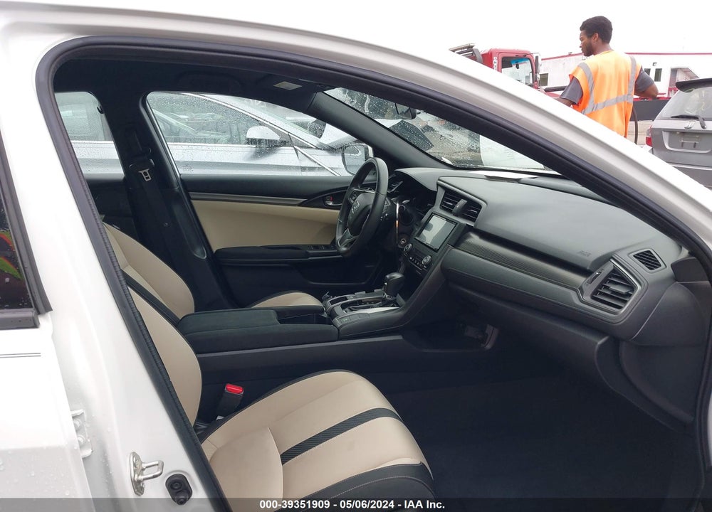 2017 HONDA CIVIC SPORT VIN: SHHFK7H48HU427829