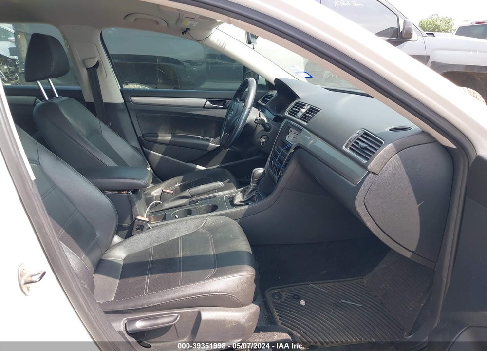 2014 VOLKSWAGEN PASSAT 1.8T WOLFSBURG EDITION VIN: 1VWAS7A37EC060960