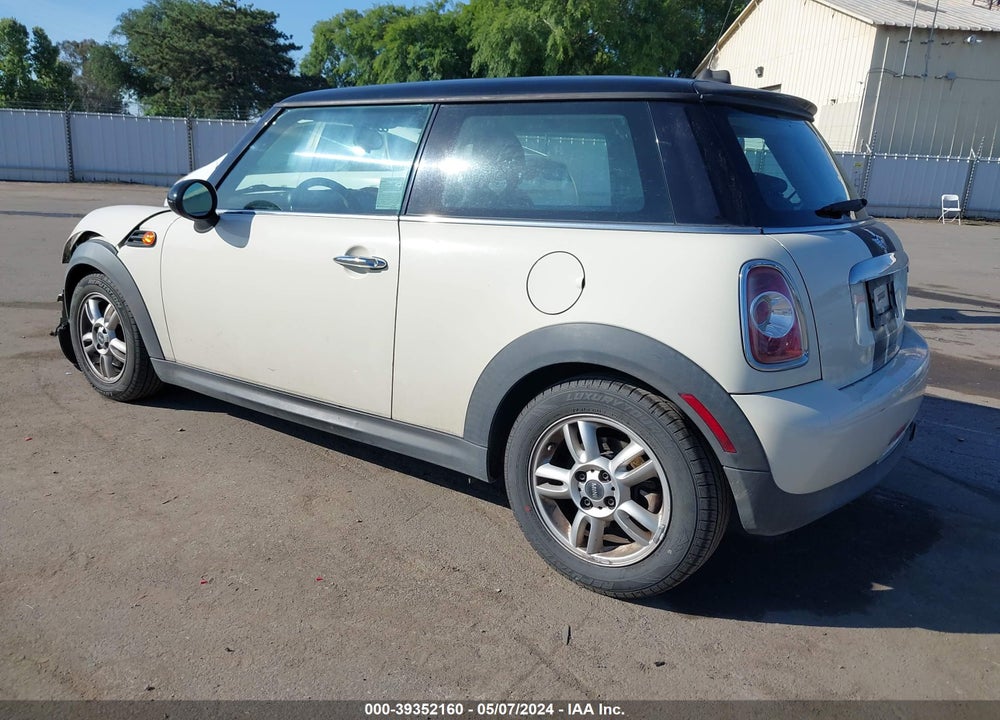 2012 MINI COOPER VIN: WMWSU3C5XCT261349