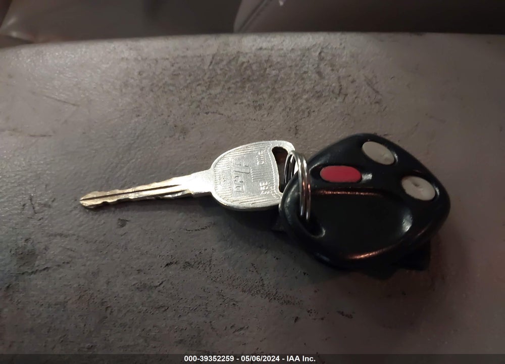 2005 CHEVROLET EQUINOX LT VIN: 2CNDL63FX56184417