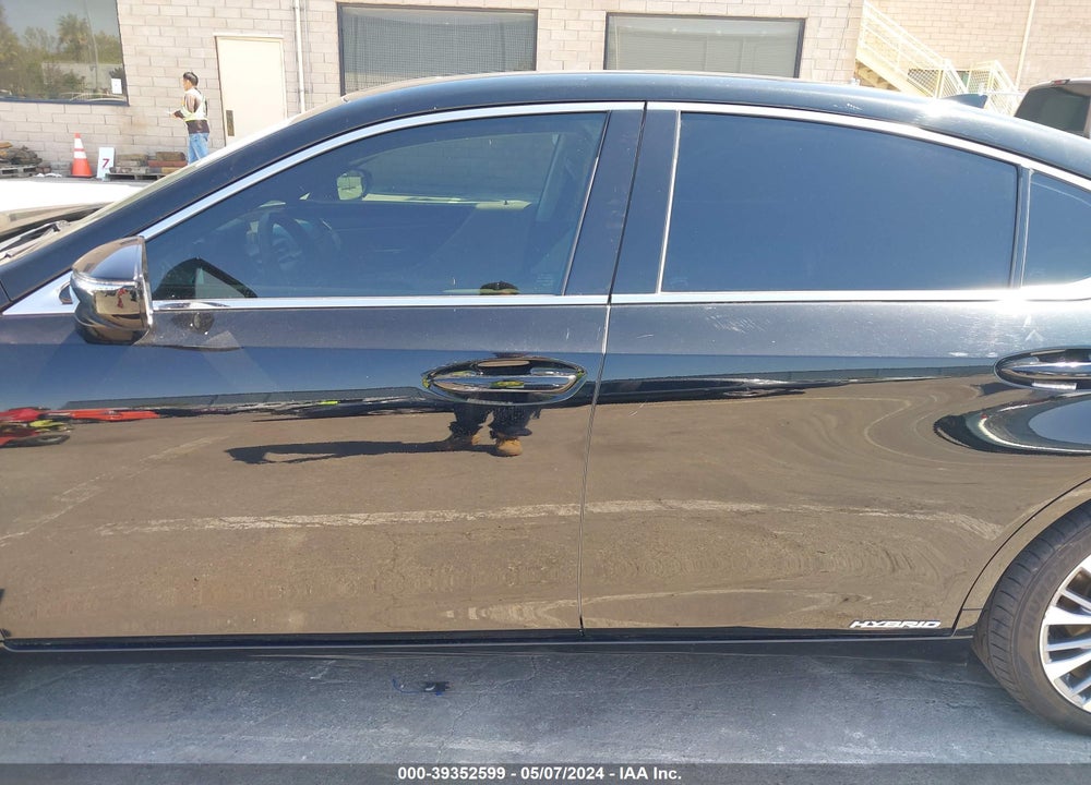 2020 LEXUS ES 300H VIN: 58AD21B19LU009143