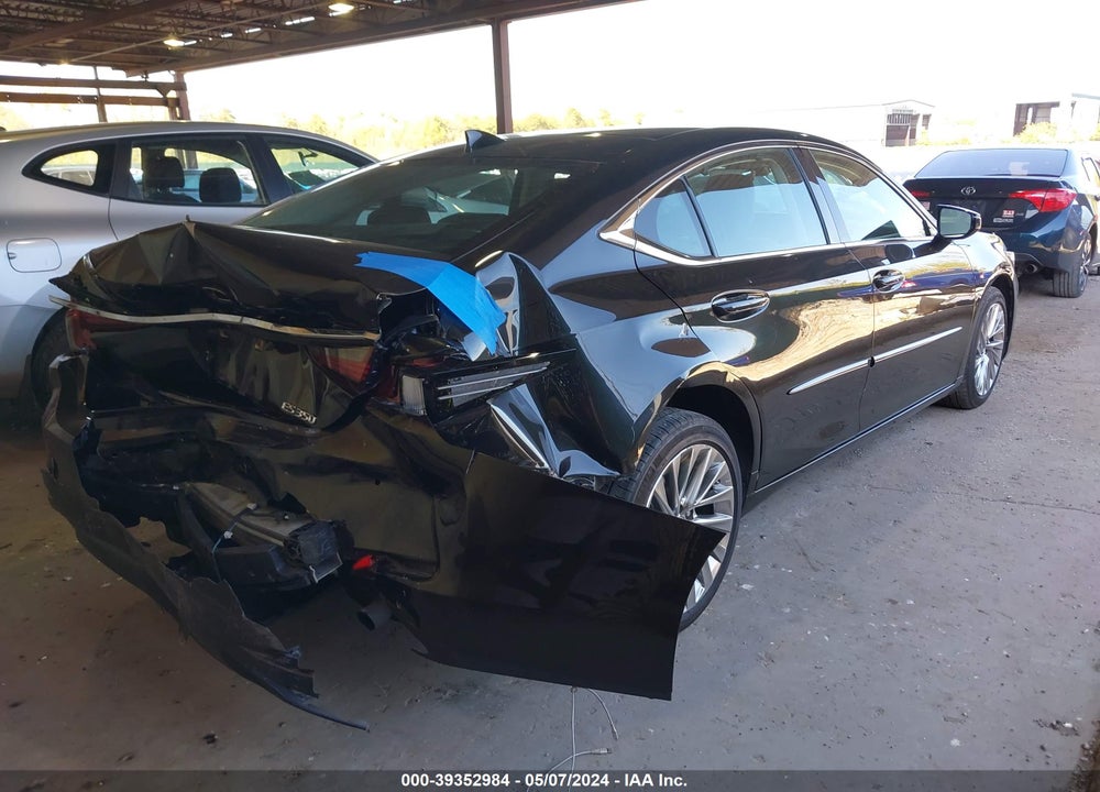 2022 LEXUS ES 350 ULTRA LUXURY VIN: 58AFZ1B18NU132472