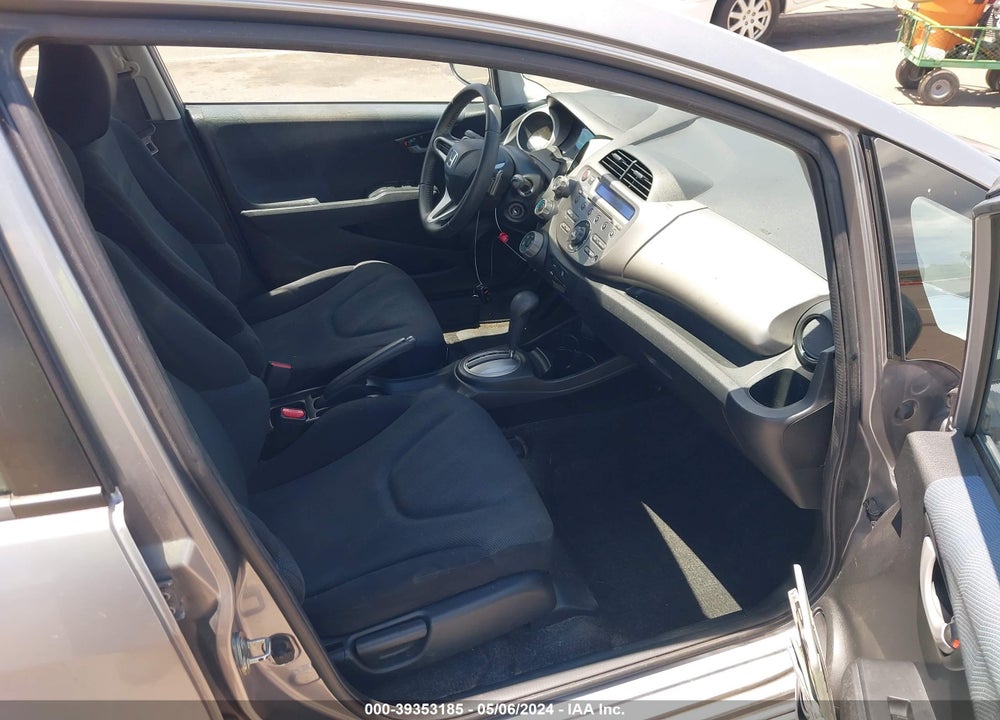 2009 HONDA FIT SPORT VIN: JHMGE884X9S068568