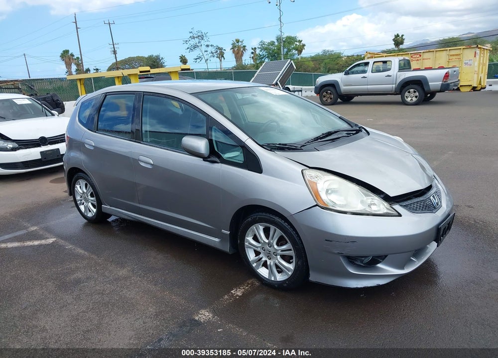 2009 HONDA FIT SPORT VIN: JHMGE884X9S068568