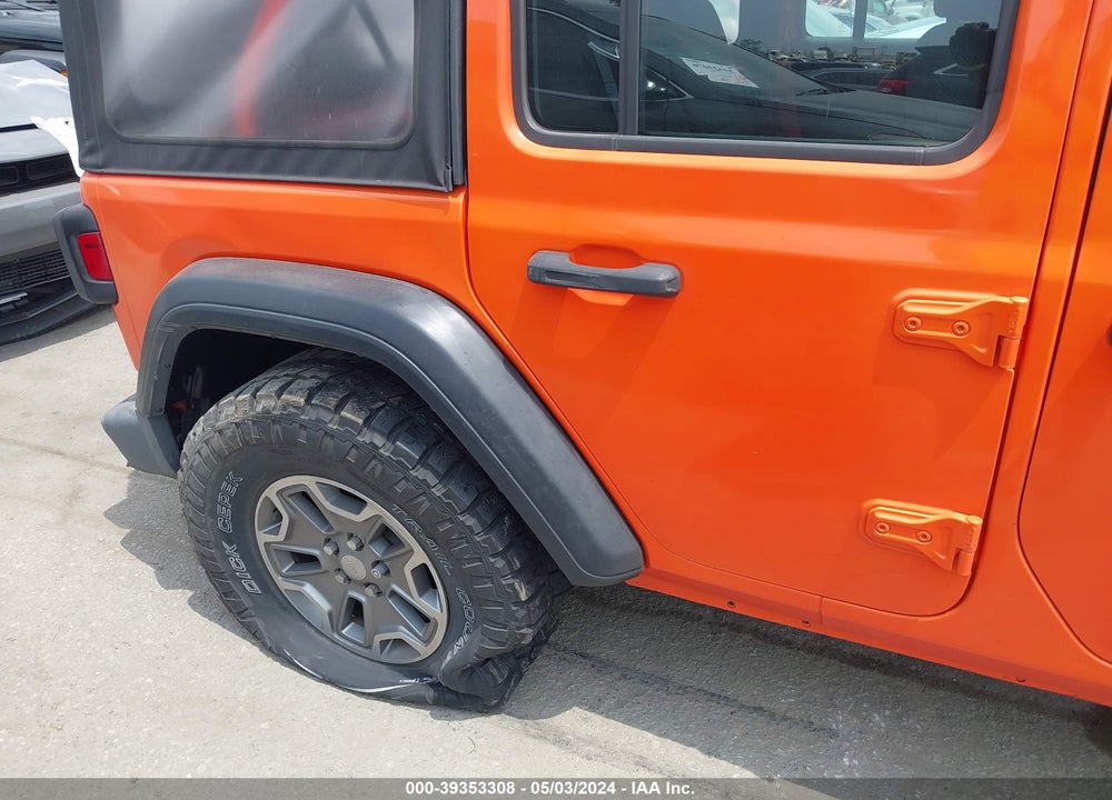 2018 JEEP WRANGLER UNLIMITED SPORT 4X4 VIN: 1C4HJXDNXJW201305