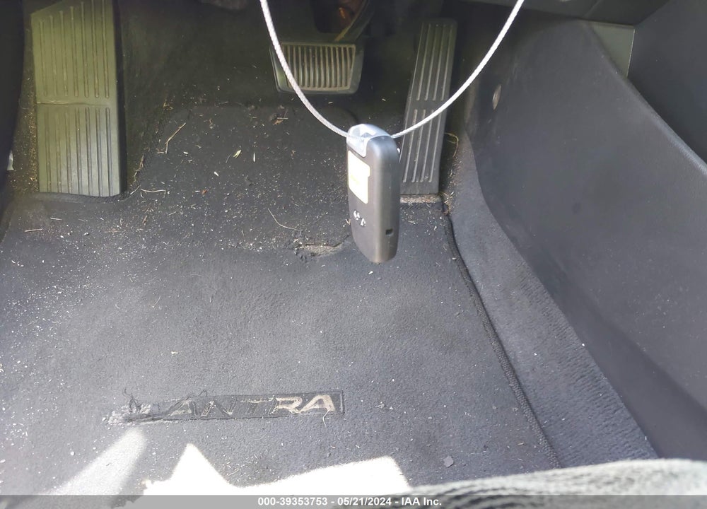 2012 HYUNDAI ELANTRA LIMITED (ULSAN PLANT) VIN: KMHDH4AE1CU332369