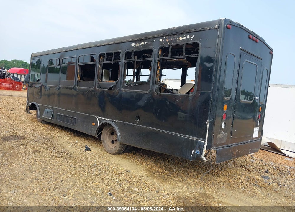 1998 CHEVROLET P30 BUS VIN: 1GBLP37J7W3317147