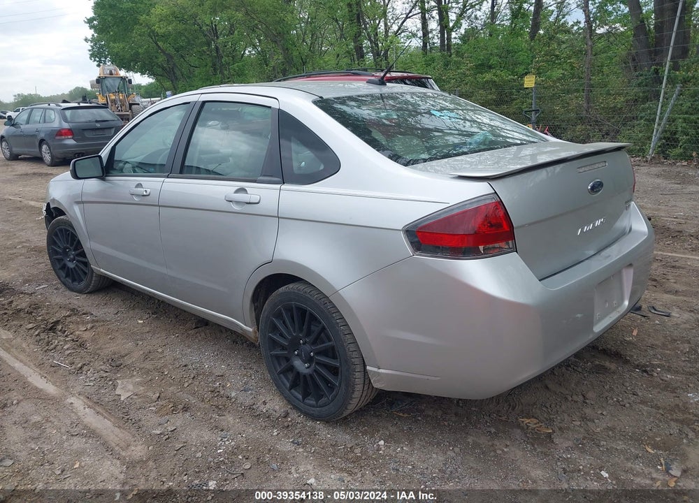 2010 FORD FOCUS SES VIN: 1FAHP3GN4AW161618