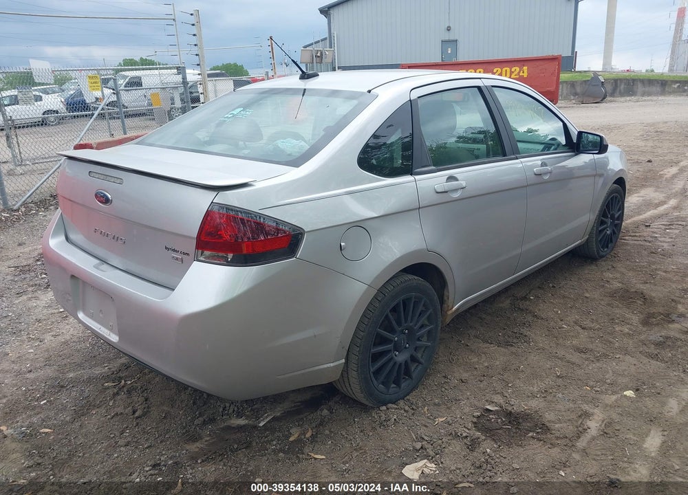 2010 FORD FOCUS SES VIN: 1FAHP3GN4AW161618