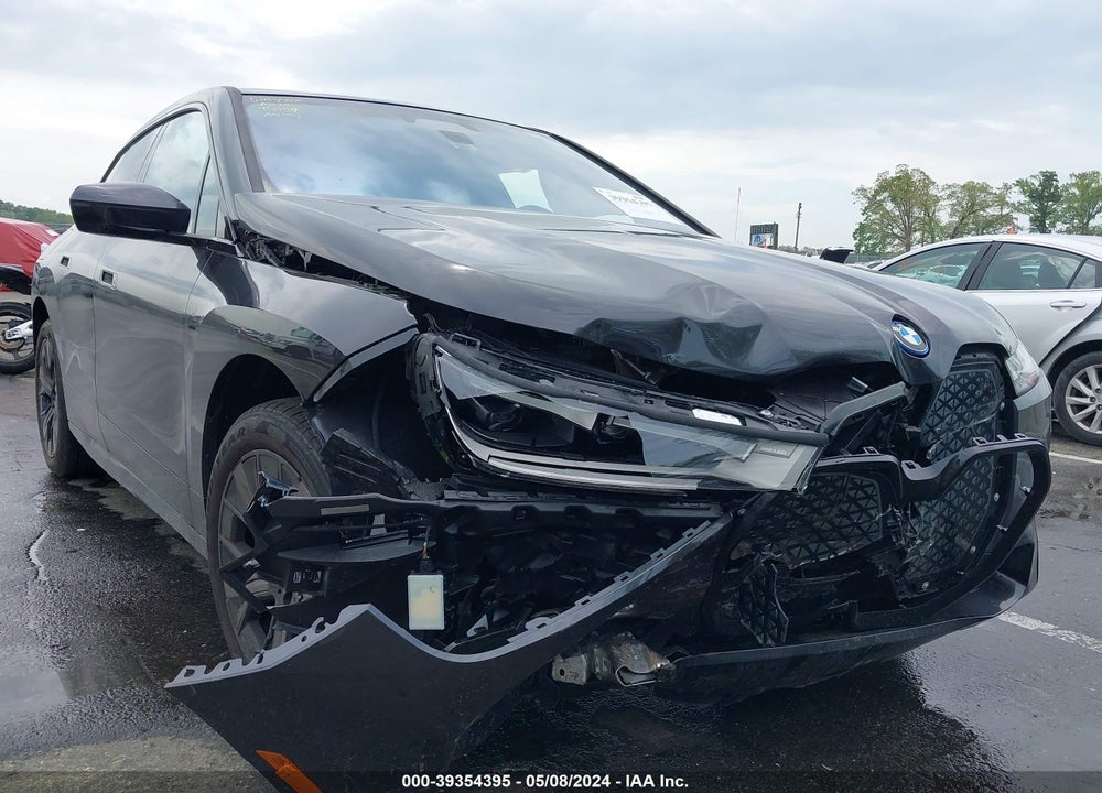 2024 BMW IX XDRIVE50 VIN: WB523CF03RCR08507