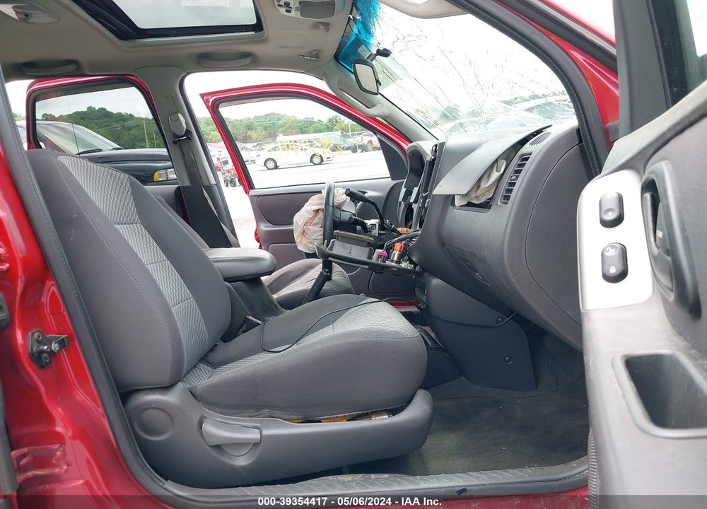 2004 FORD ESCAPE XLT VIN: 1FMYU03124KA97381