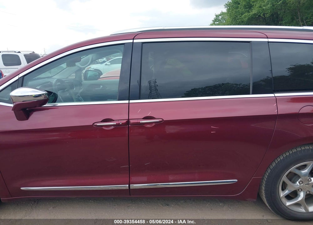 2018 CHRYSLER PACIFICA LIMITED VIN: 2C4RC1GG9JR247628
