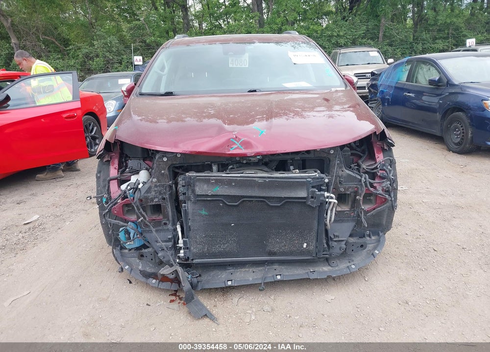 2018 CHRYSLER PACIFICA LIMITED VIN: 2C4RC1GG9JR247628