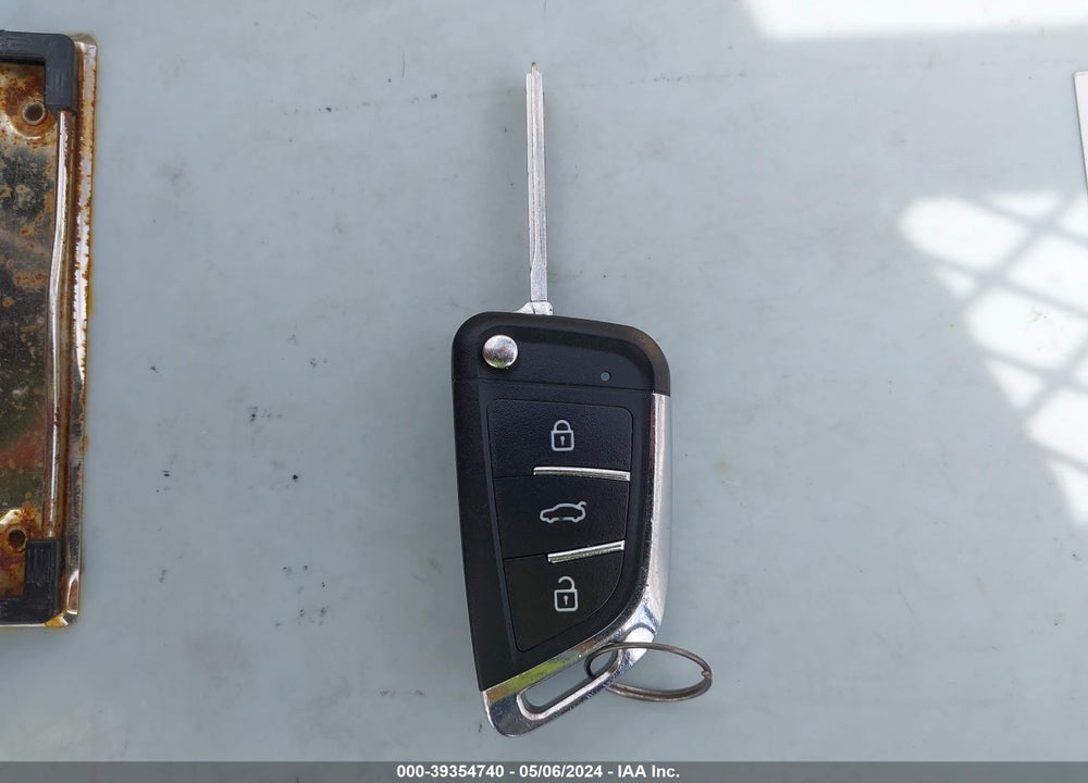 2013 HYUNDAI SONATA GLS VIN: 5NPEB4AC1DH692424