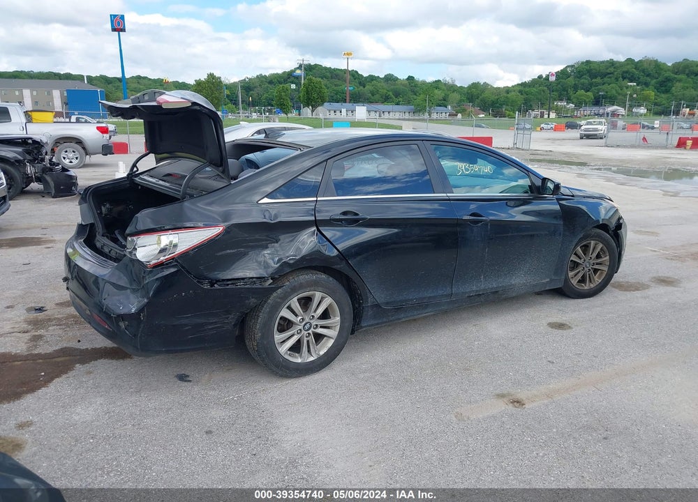 2013 HYUNDAI SONATA GLS VIN: 5NPEB4AC1DH692424