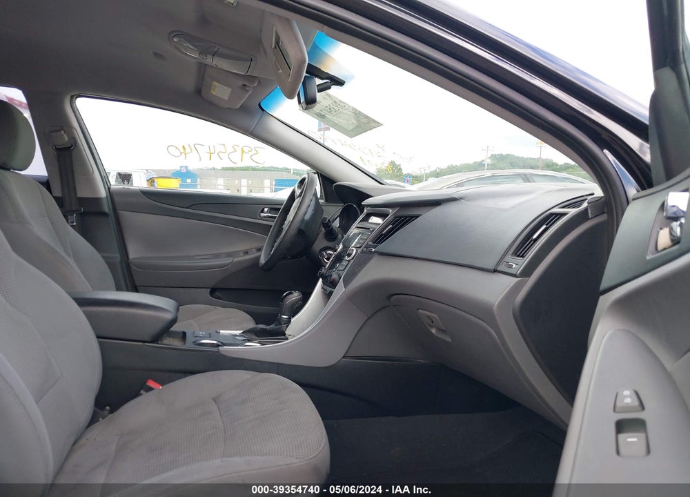 2013 HYUNDAI SONATA GLS VIN: 5NPEB4AC1DH692424