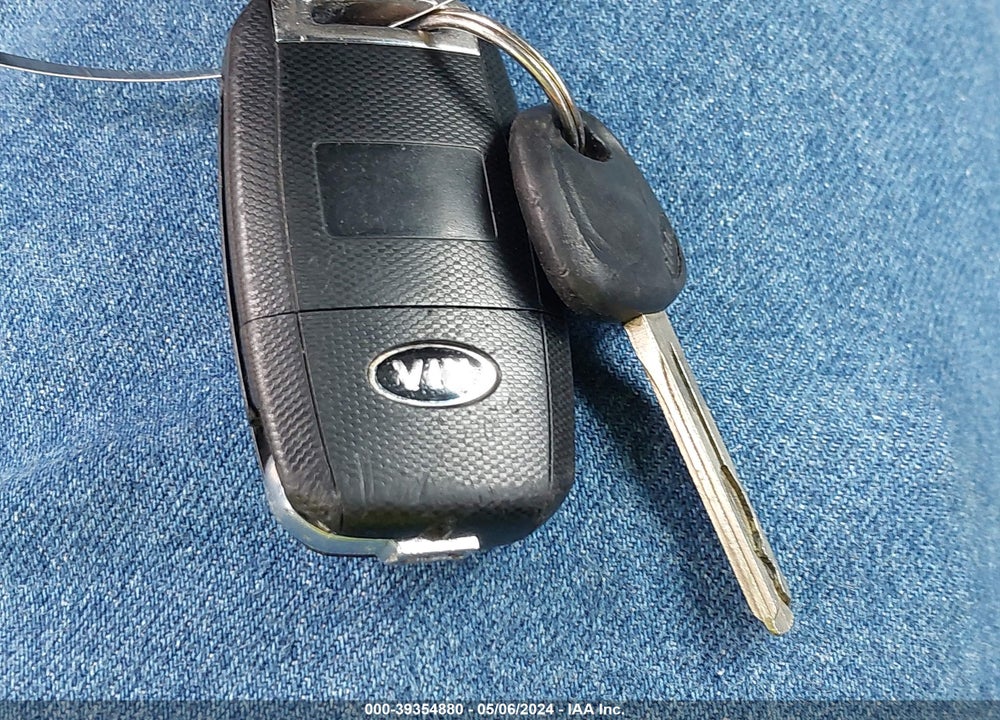 2014 KIA SOUL VIN: KNDJN2A25E7101146