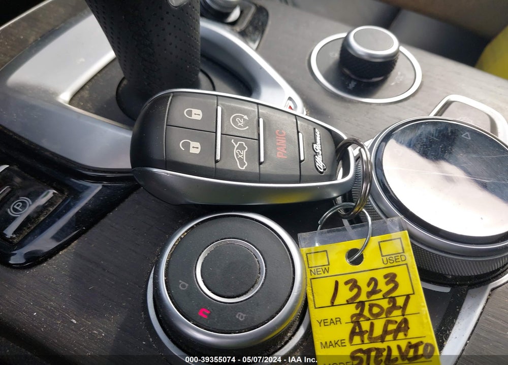 2021 ALFA ROMEO STELVIO TI AWD VIN: ZASPAKBN5M7D15851