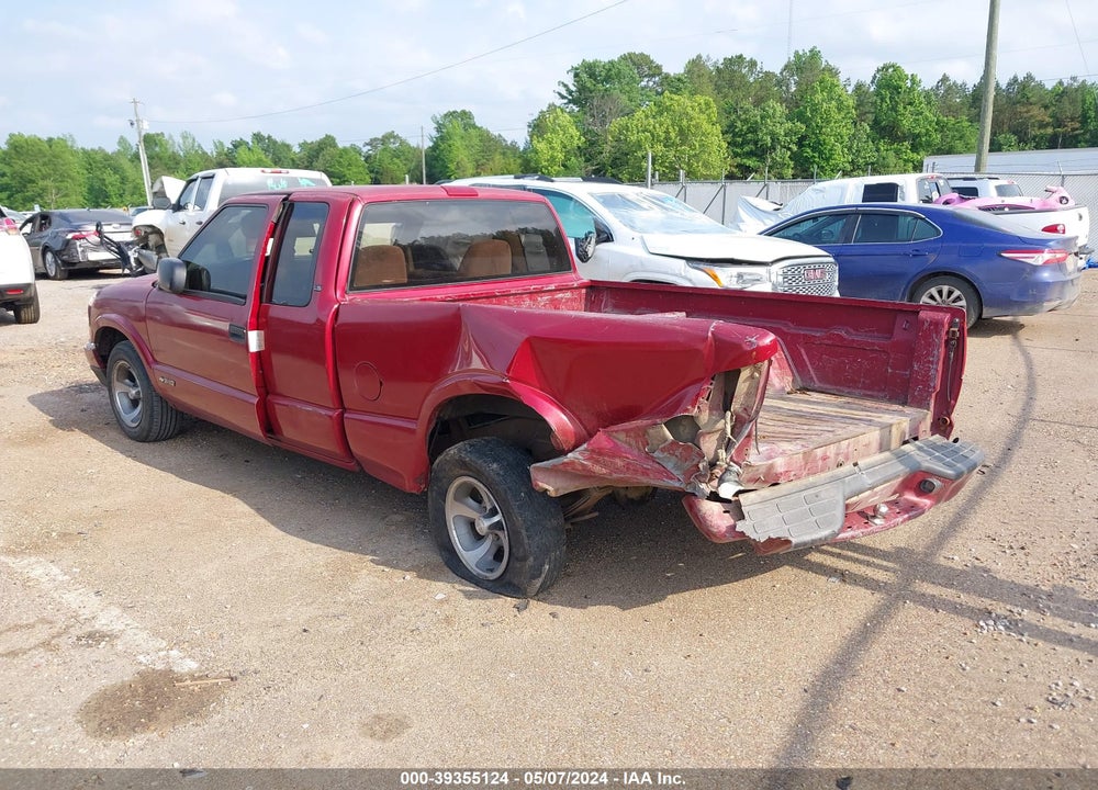 1998 CHEVROLET S-10 LS FLEETSIDE VIN: 1GCCS1945W8128747