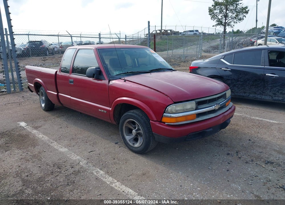 1998 CHEVROLET S-10 LS FLEETSIDE VIN: 1GCCS1945W8128747