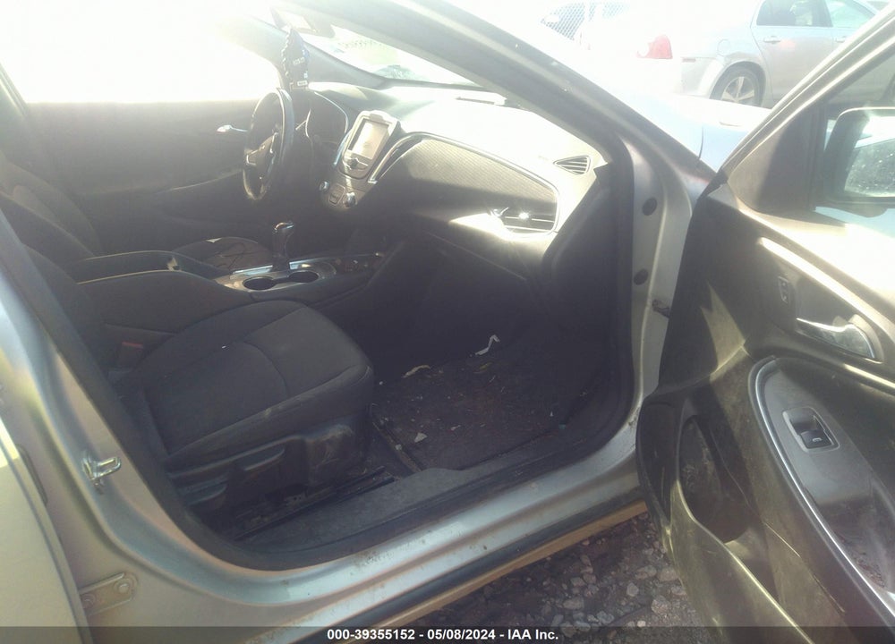 2018 CHEVROLET MALIBU LT VIN: 1G1ZD5ST0JF279215